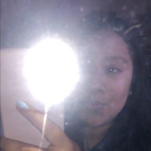 Meet your Posher, Cecilia